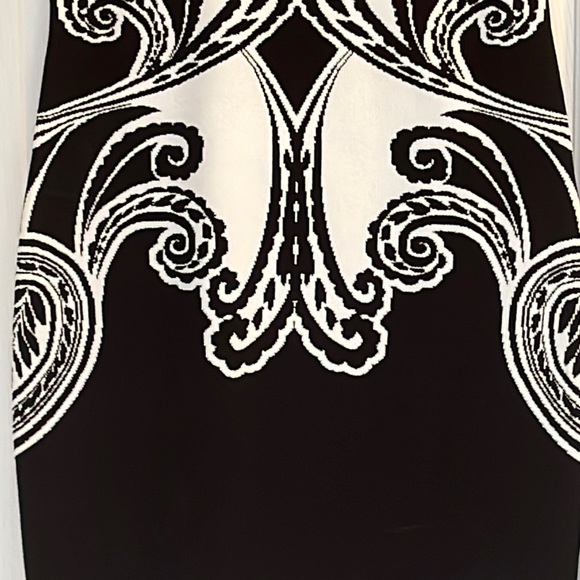 GUESS Sleeveless Ornate Paisley Sweater Dress NEW - Picture 6 of 7